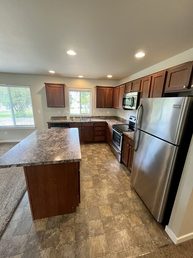 Foto del edificio - 1032 Cherry St