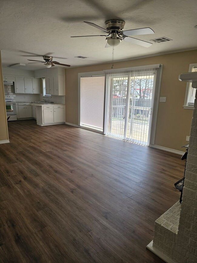 Foto del edificio - 3402 NW Atlanta Ave