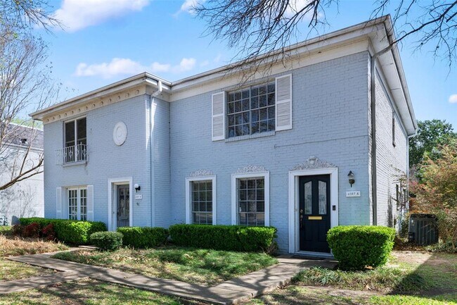 Foto del edificio - 6107 Bullard Dr