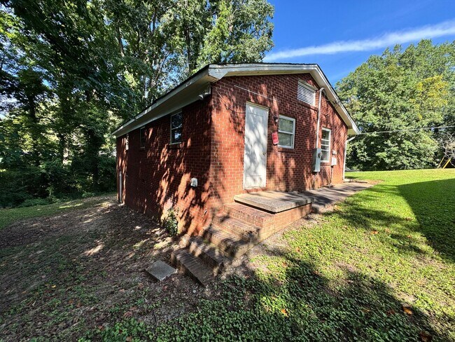Foto del edificio - Close to uptown Shelby, NC (Still to compl...