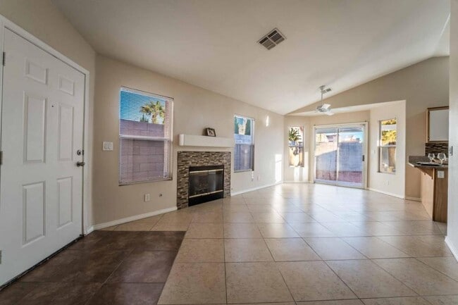 Building Photo - 6617 Lund Dr