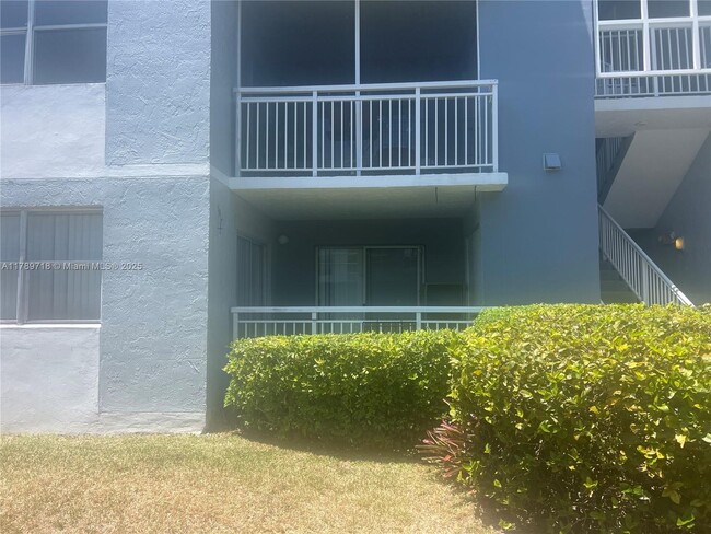 Building Photo - 8580 SW 212th St