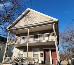 Building Photo - 299 Lloyd St