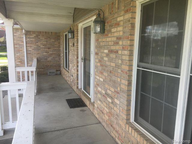 Building Photo - 570 Chasseur Dr