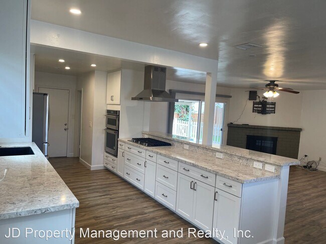 Foto del edificio - 3 br, 2 bath House - 1244 Navello St