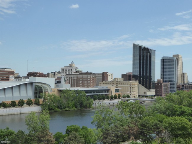 Foto del edificio - 335 Bridge St NW