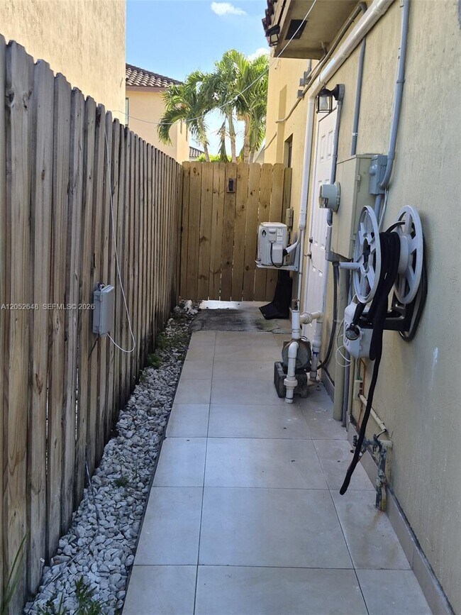 Building Photo - 13376 SW 268th Terrace