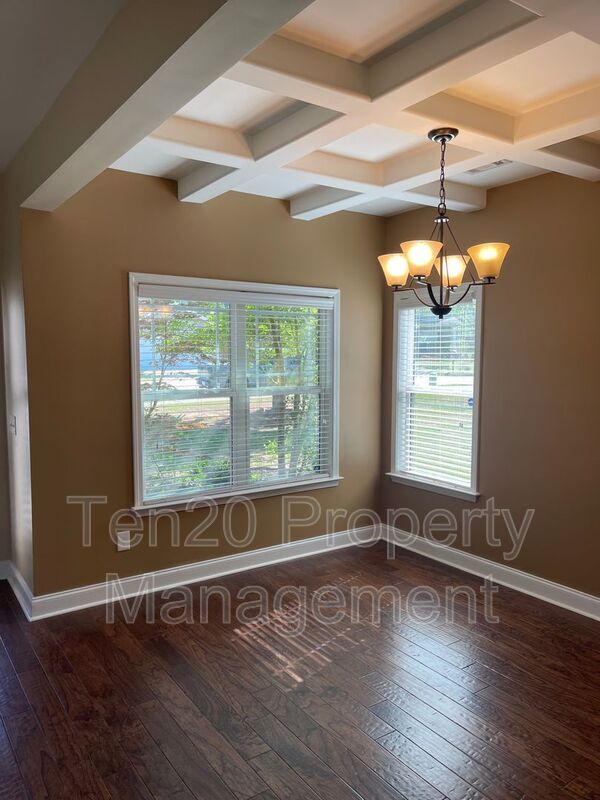 Foto del edificio - 1244 Cottage Pointe Ct