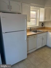 Building Photo - 347 Durfor St