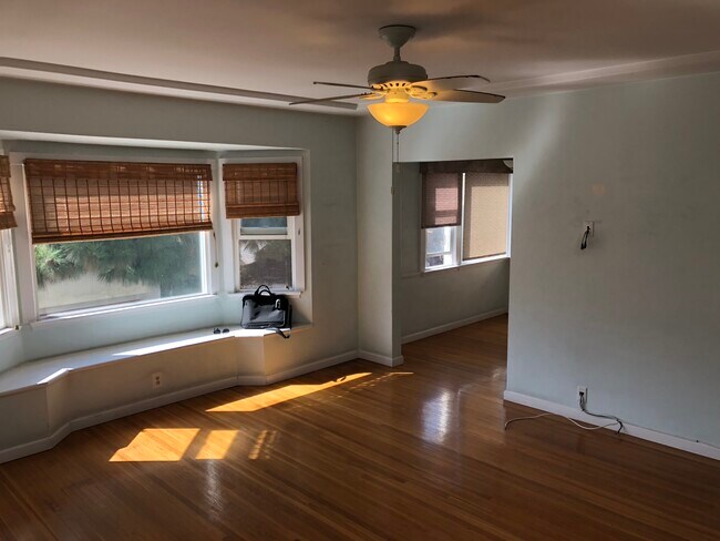 Living Room - 416 9th St