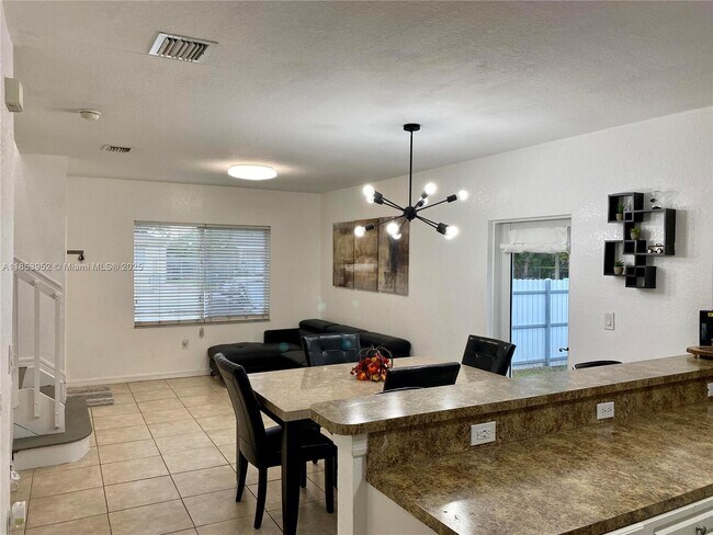 Foto del edificio - 18951 SW 113th Pl
