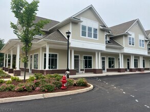 Building Photo - 692 US-206