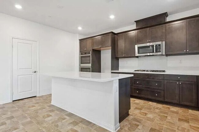 Foto del edificio - Energy Efficient Spacious 4BR House in Redlands