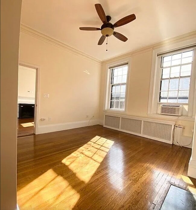 Building Photo - 2 Otis Pl