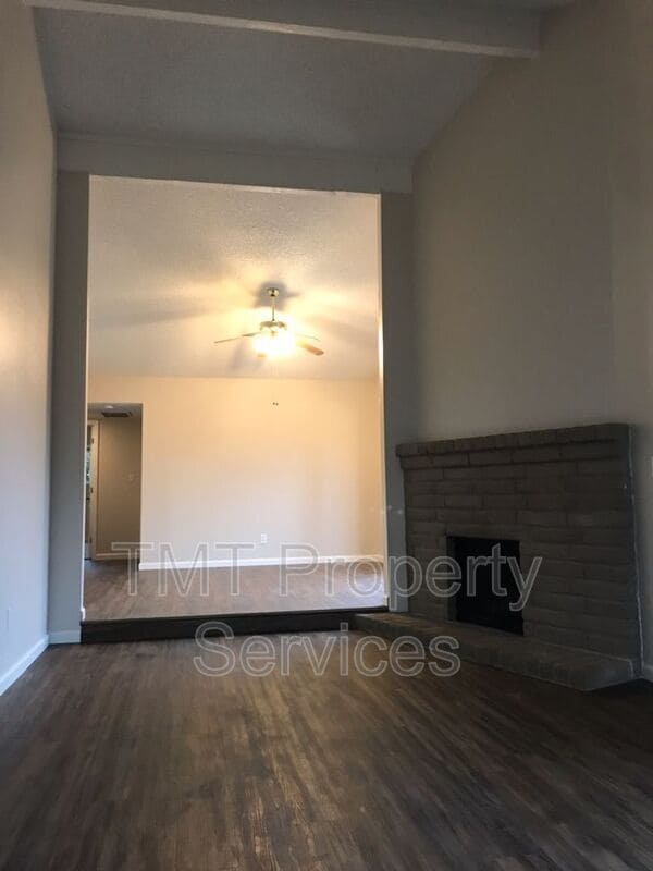 Building Photo - 6803 Trovita Way