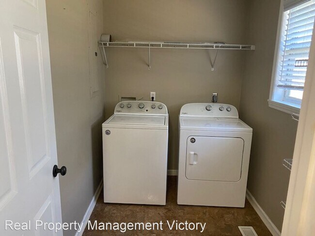 Building Photo - 3 br, 2 bath House - 6265 River Oak Drive S.