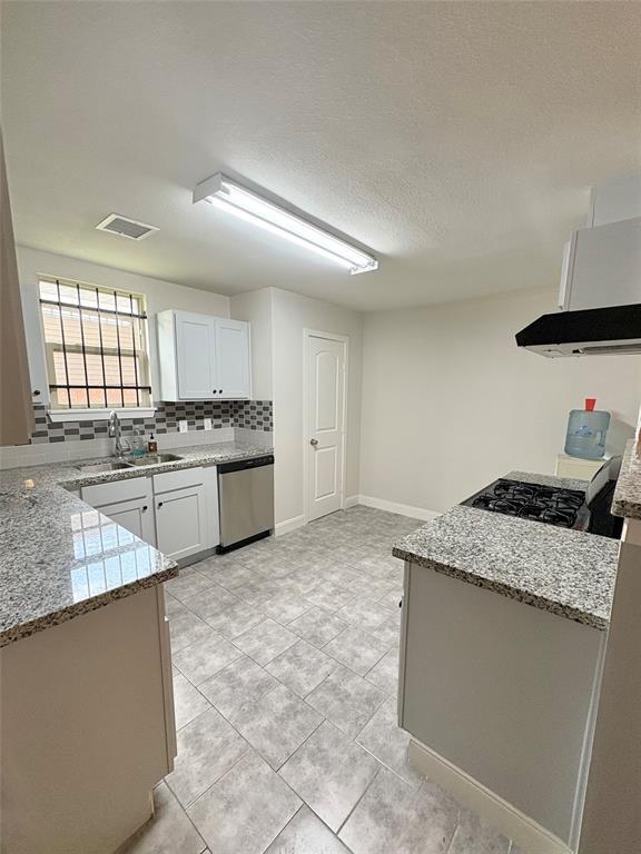Foto del edificio - 3802 Westhampton Dr