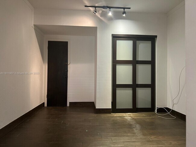 Foto del edificio - 9518 SW 148th Ave Cir E