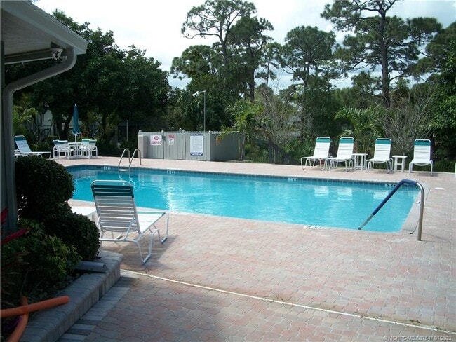 Building Photo - 10501 SE Croft Ct