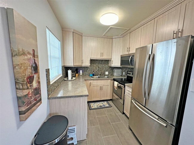 Foto del edificio - 543 Mansfield M