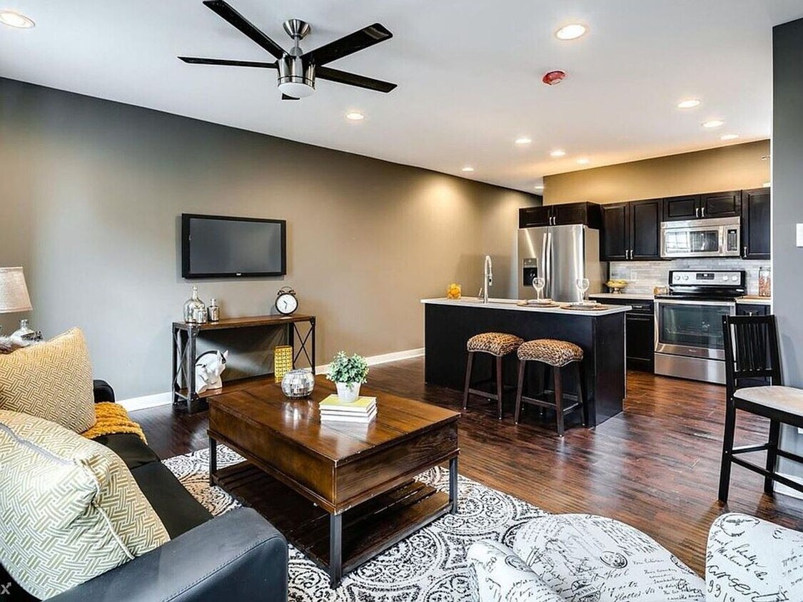 Building Photo - Fishtown 2bd Bi-Level