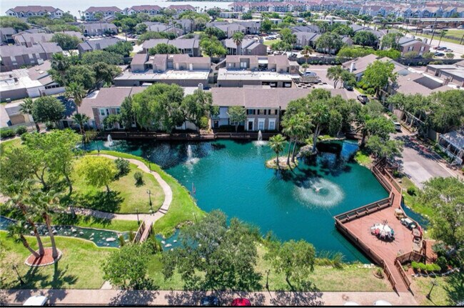 Foto del edificio - 11 Rock Creek Dr
