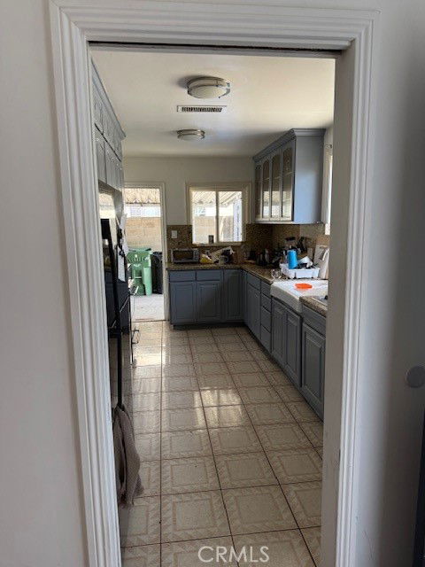 Foto del edificio - 6527 Buffalo Ave