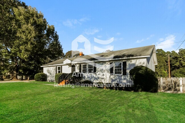 Foto del edificio - 4378 Saxon Dr