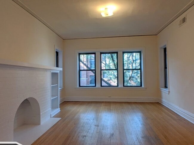 Building Photo - 2518 N Kedzie Blvd