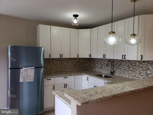 Building Photo - 3712 Mimi Cir