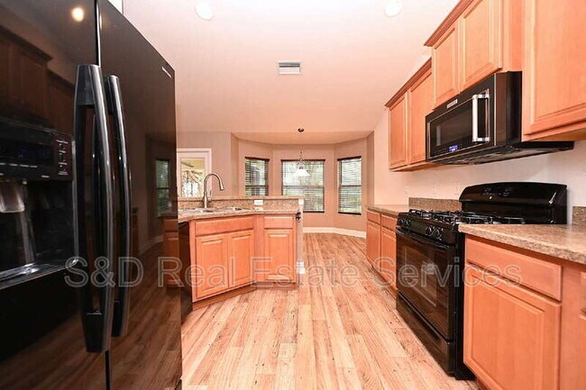 Building Photo - 1631 Taylor Landing Dr
