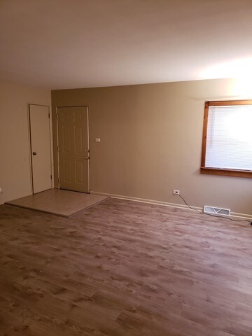 Foto del edificio - 221 E Vermont St