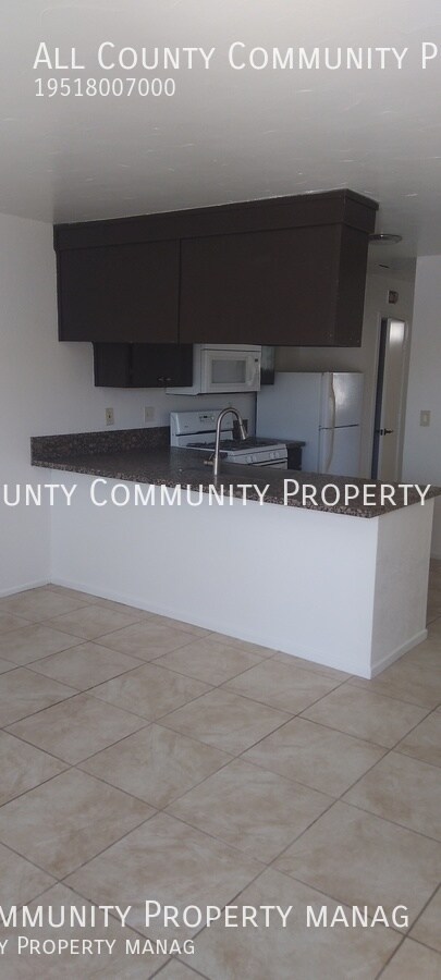 Building Photo - Quaint 1 Bed 1 Bath Apartment in 29 Palms!