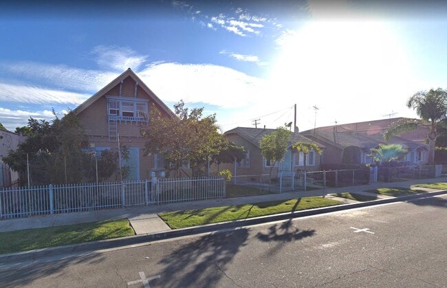 Building Photo - 2760 E. 57th St.