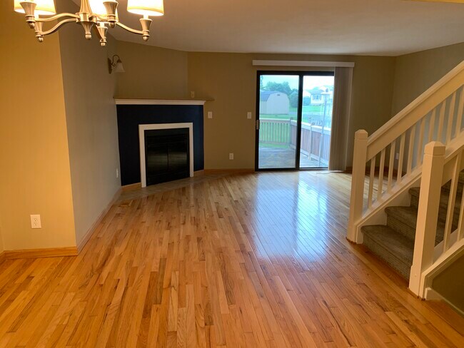 Foto del edificio - 8491 Bubbling Springs Dr