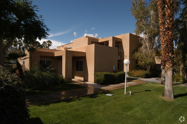 Building Photo - Shadow Mountain Apartments