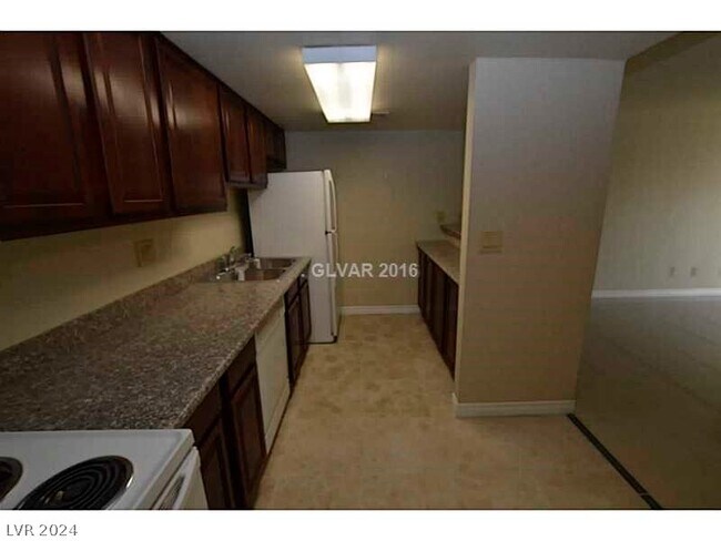 Foto del edificio - 5229 Indian River Dr
