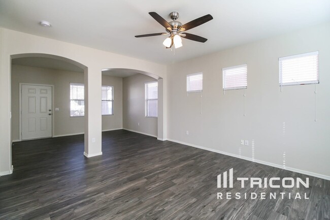 Foto del edificio - 1223 S 119th Ln