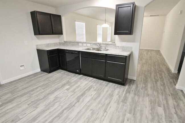 Building Photo - 5810 New Endings Ct