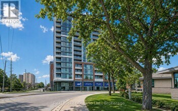 Building Photo - 2088 James St