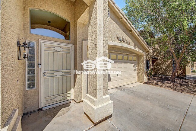 Building Photo - 29169 N Rosewood Dr