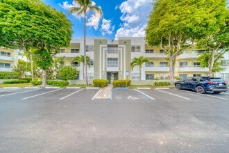 Building Photo - 10795 SW 108th Ave