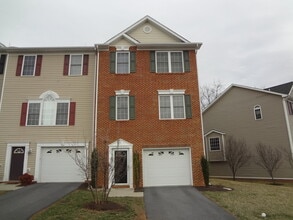Building Photo - 3017 Diamond Spring Ln