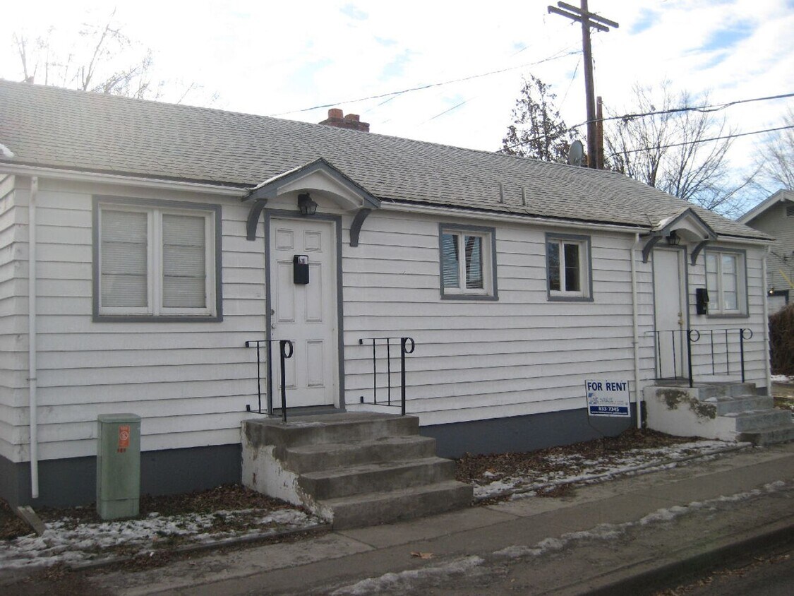 904906 Tieton Dr Unit 906, Yakima, WA 98902 Room for Rent in Yakima, WA