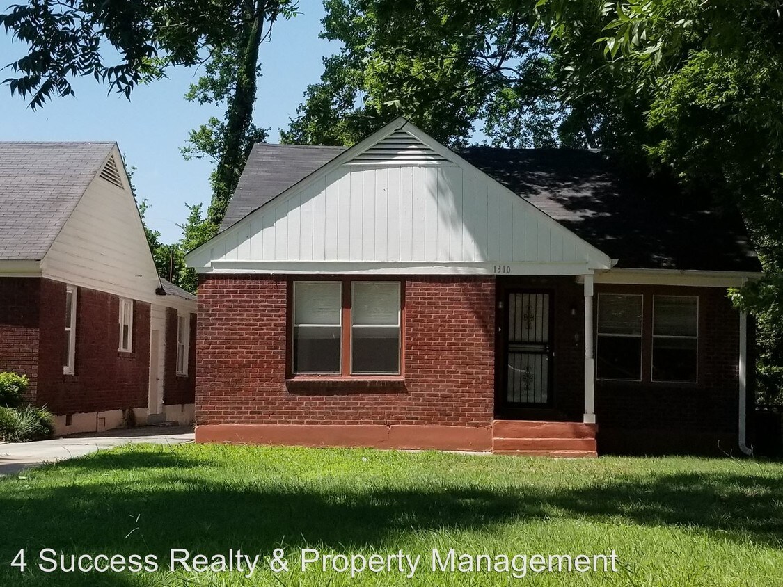 Primary Photo - 3 br, 2 bath House - 1310 N Parkway
