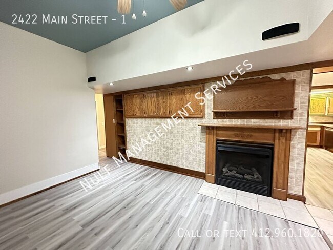 Foto del edificio - 2422 Main St