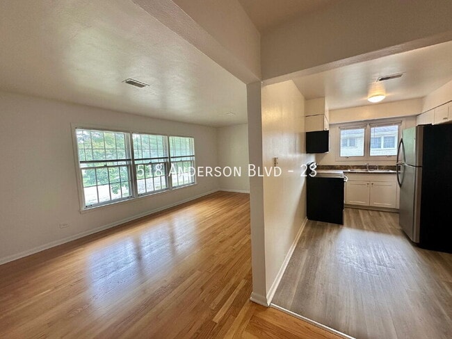 Building Photo - 518 Anderson Blvd