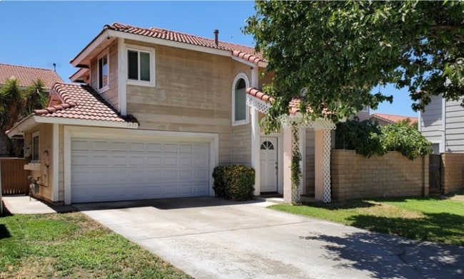 Photo - 1405 Willow Tree Ln House