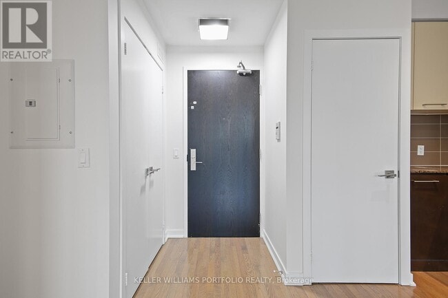 Photo du bâtiment - 770 Bay St.