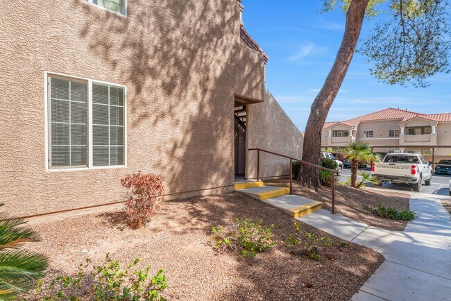 Building Photo - 9325 W Desert Inn Rd